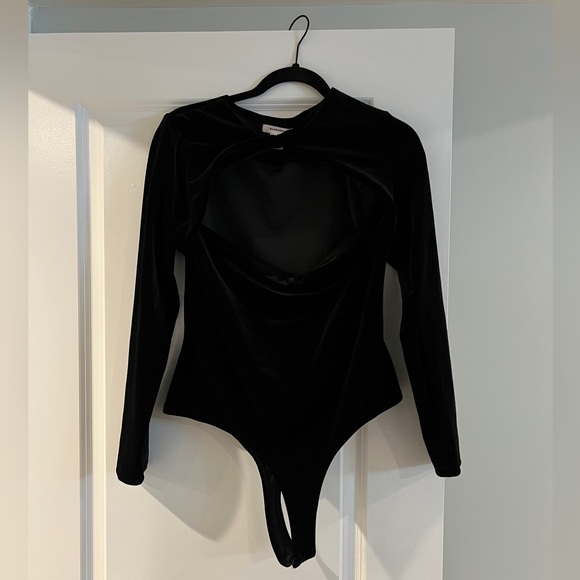 NWOT Glamorous Cutout Thong Bodysuit size Large - Picture 5 of 10